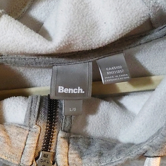 Bench sweater - Picture 4 of 4